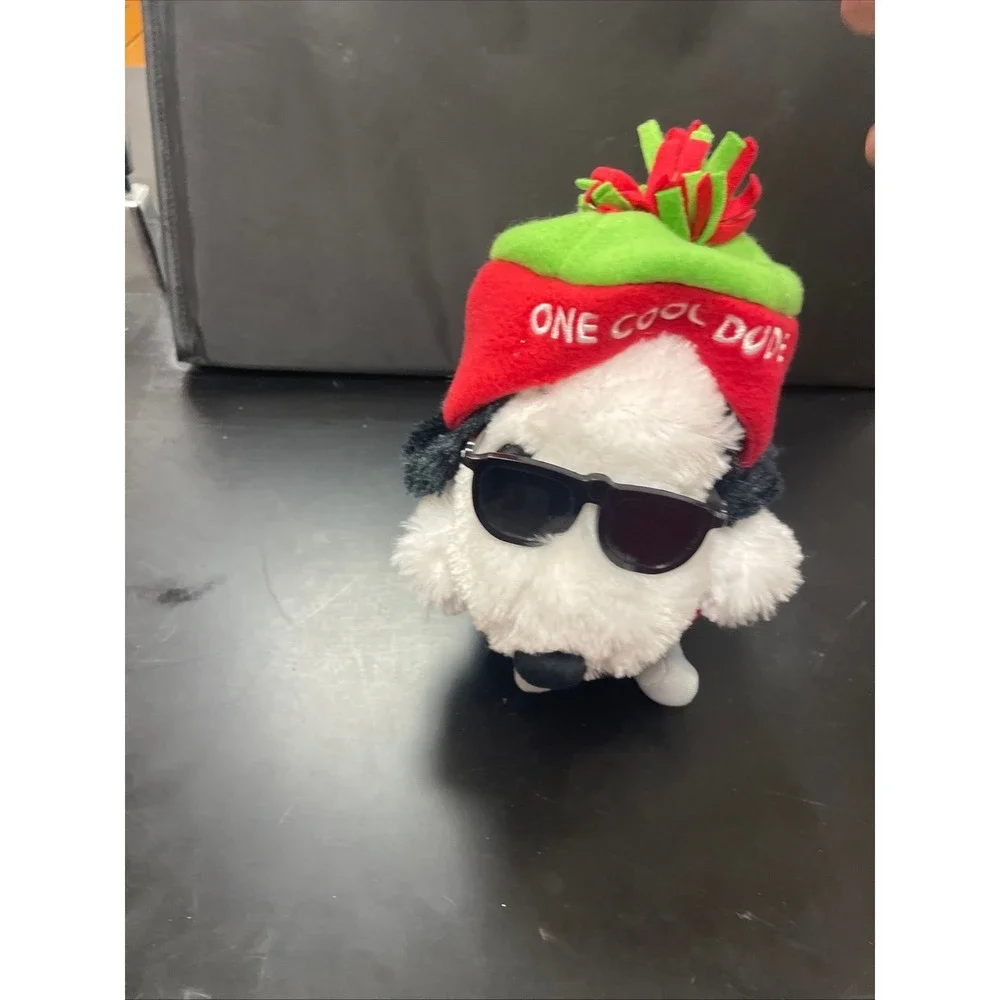 SNOOPY on‎ Sled Hallmark Plush Peanuts Sunglasses Hat 12
